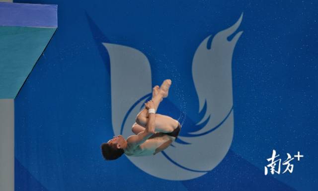 中国选手黄子淦在混合团体决赛中。