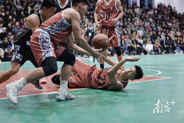 南方+ 吴明 拍摄